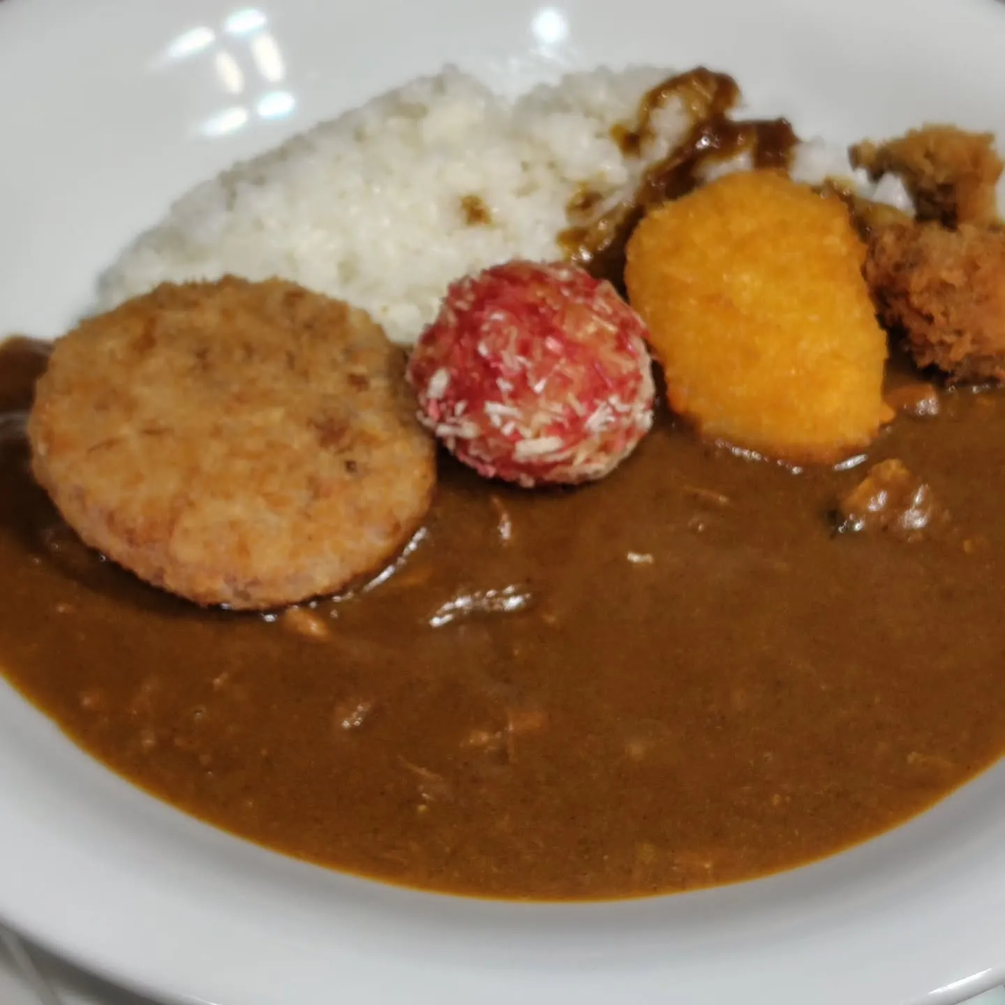 本日のランチでいらしたお客様から、うちのカレーは四谷三丁目の...
